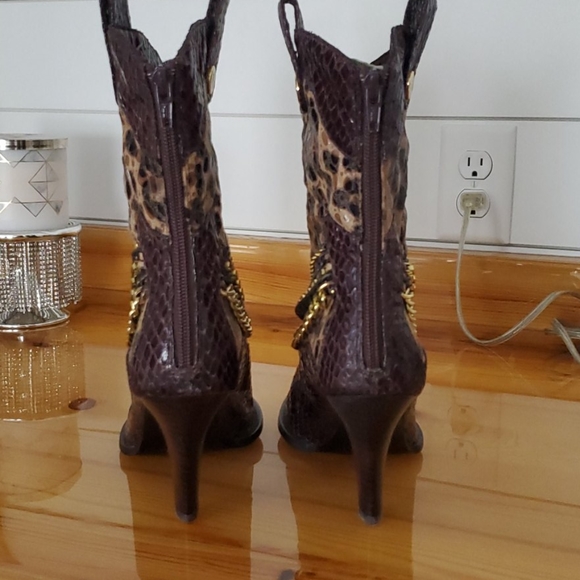 J Renee Boots - Picture 3 of 8